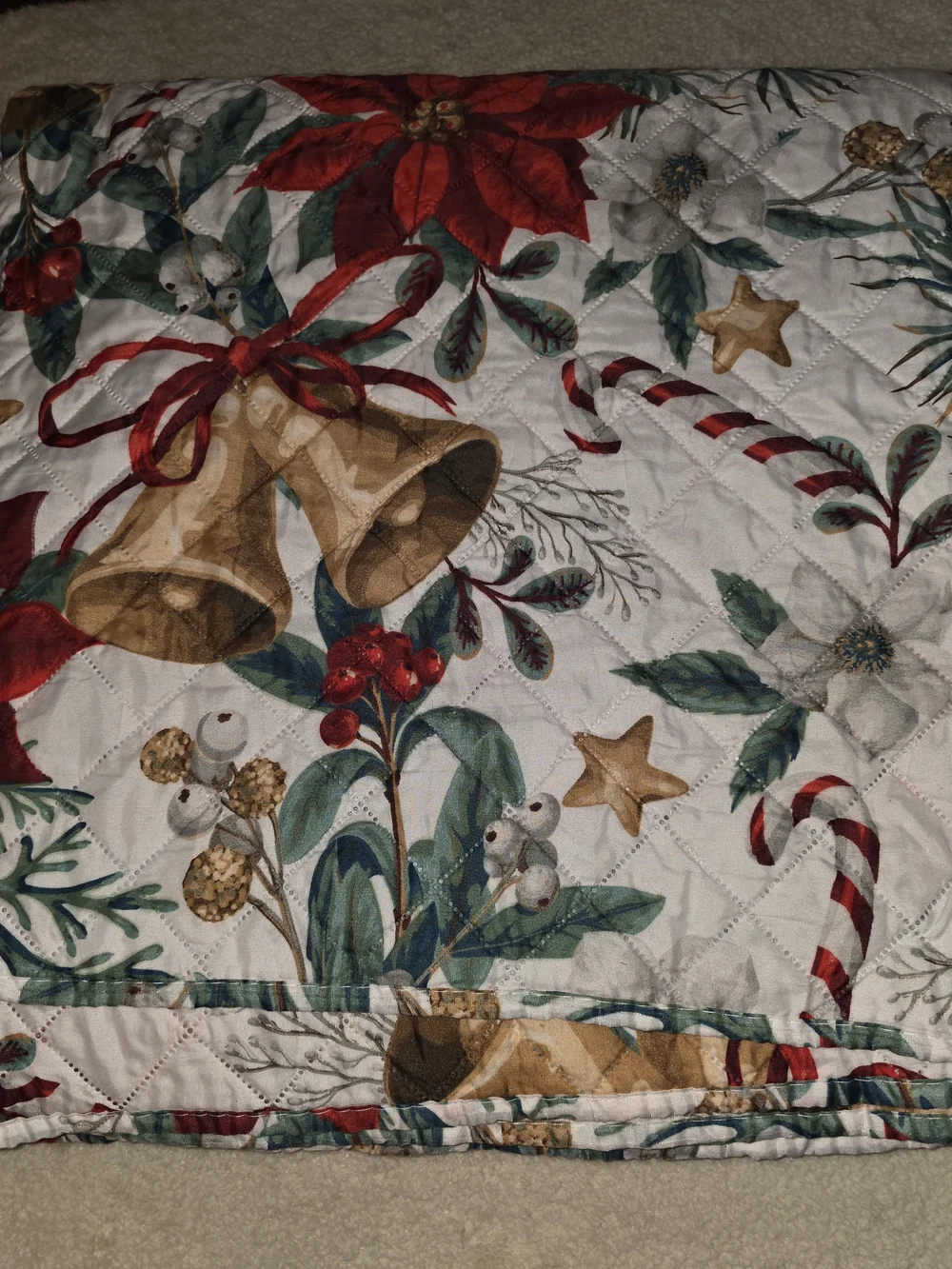 Queen Size Christmas Quilt Reversable